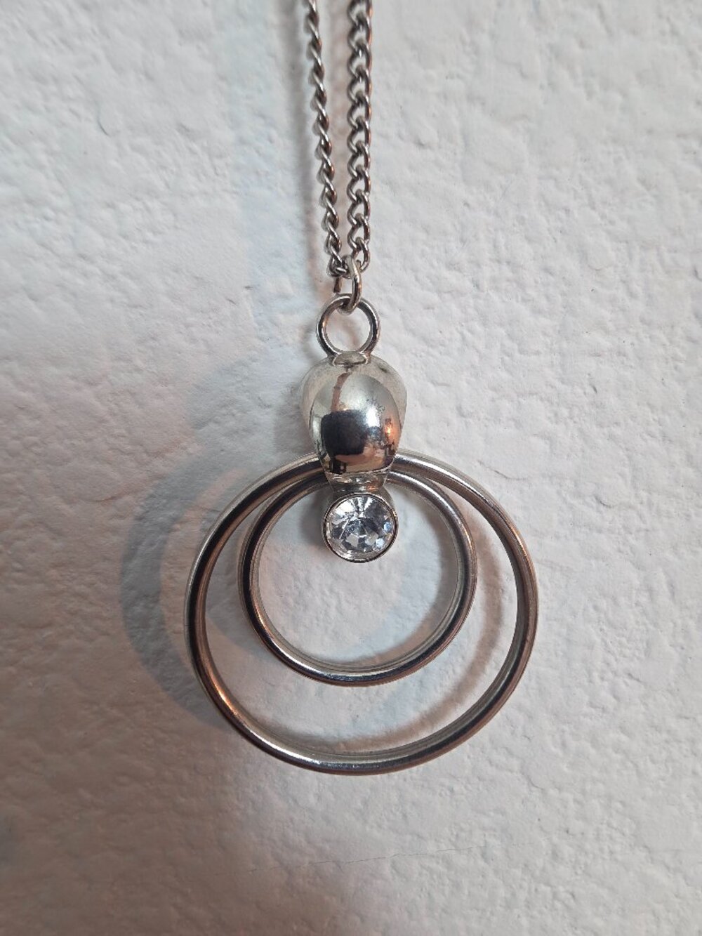 Silver & diamond round necklack - about 13"